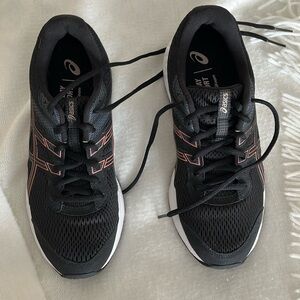 Asics 8.5 Sneakers - Black & Rose Gold - Everyday Comfort - Amplifoam